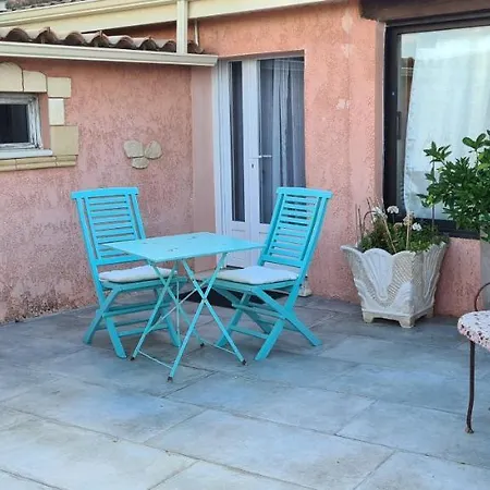 Homestay La Chataigneraie Bourg-Saint-Andeol